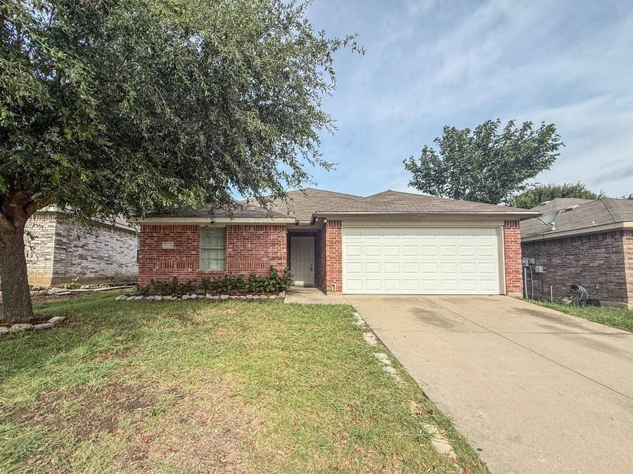 Property photo for 3129 Appaloosa Drive, Dallas, TX