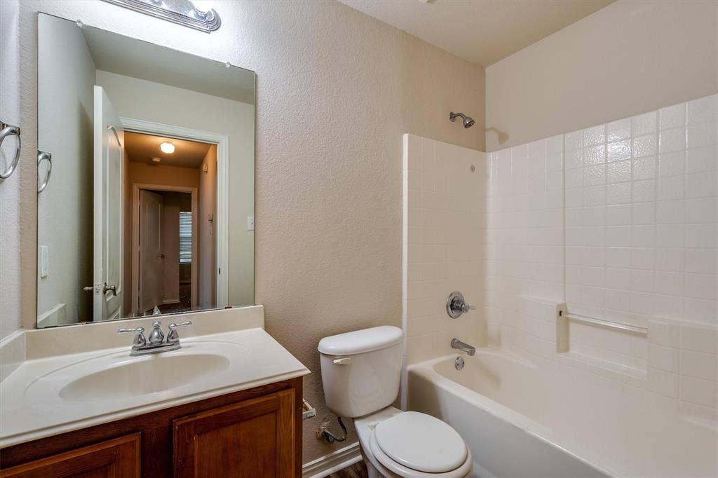 121 Cliff Heights Circle, Dallas, TX 75241 121 Cliff Heights Circle, Dallas, TX 75241