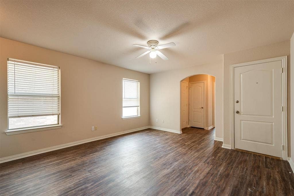 121 Cliff Heights Circle, Dallas, TX 75241 121 Cliff Heights Circle, Dallas, TX 75241