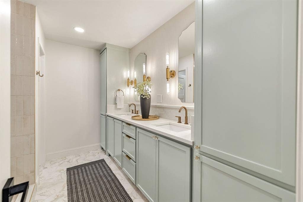 6812 Sedgwick Drive, Dallas, TX 75231 6812 Sedgwick Drive, Dallas, TX 75231
