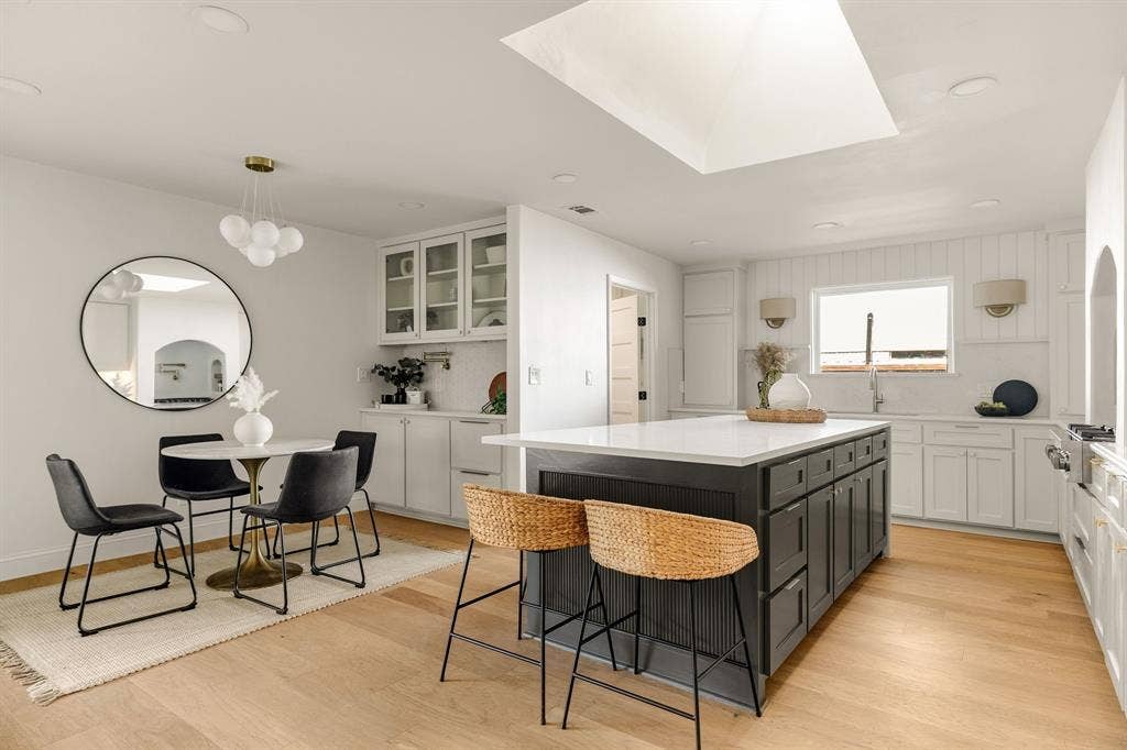 6812 Sedgwick Drive, Dallas, TX 75231 6812 Sedgwick Drive, Dallas, TX 75231
