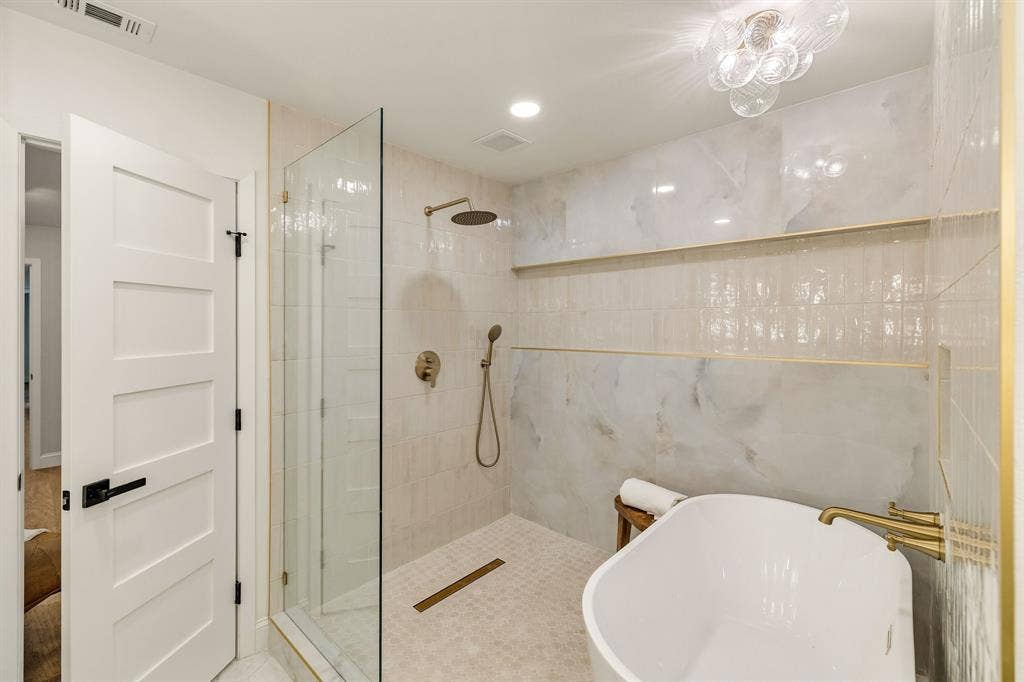 6812 Sedgwick Drive, Dallas, TX 75231 6812 Sedgwick Drive, Dallas, TX 75231