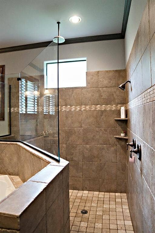 4700 Stonebridge Lane, Athens, TX 75751 Master Bath