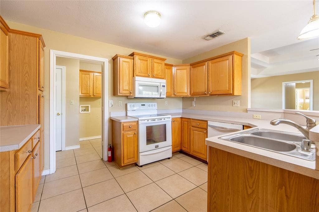 1528 Monte Carlo Boulevard, Princeton, TX 75407 1528 Monte Carlo Boulevard, Princeton, TX 75407