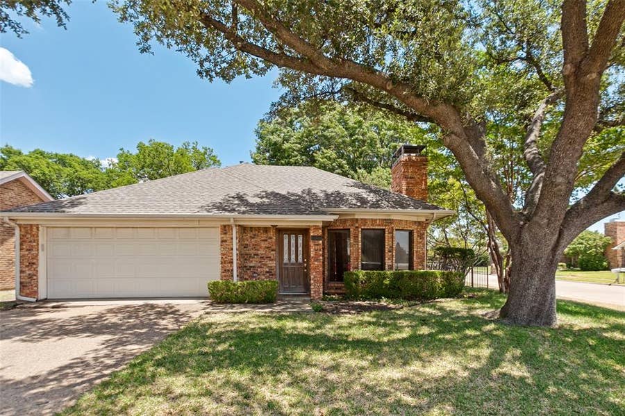 Property photo for 2901 Big Oaks Drive, Garland, TX