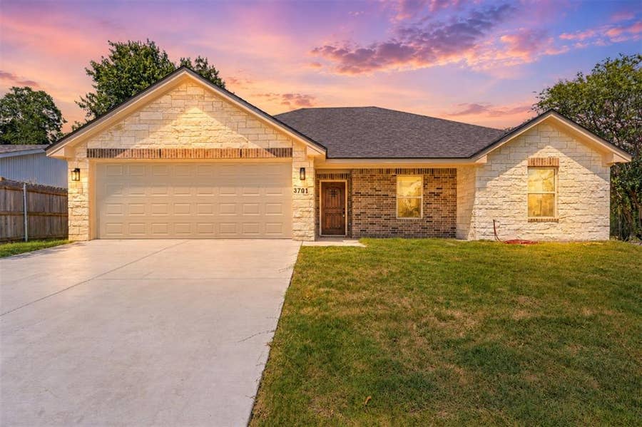 Property photo for 3701 Manor Drive, Waco, TX