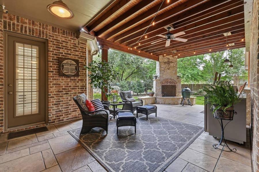 Property photo for 901 Foxworth Court, Allen, TX