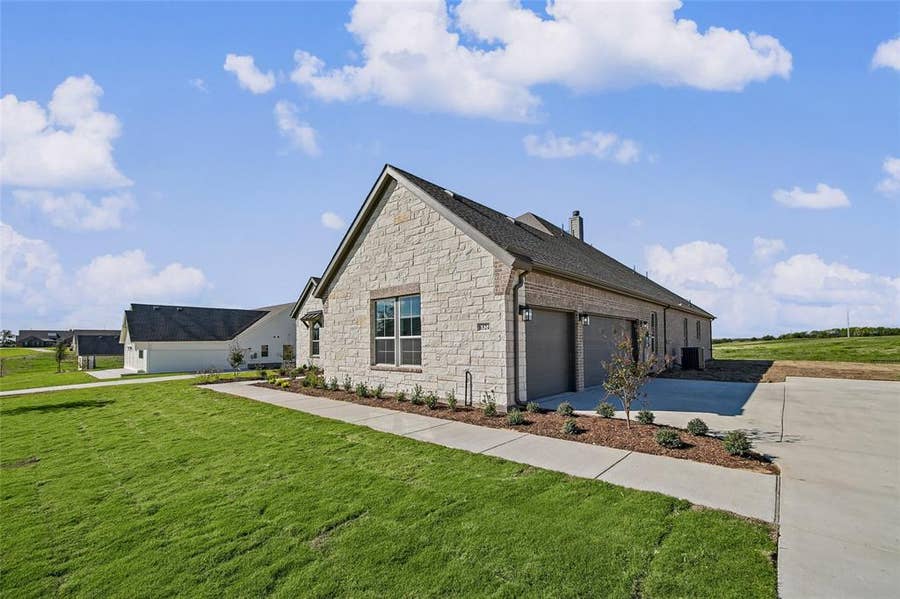 Property photo for 6524 Huron Drive, Blue Ridge, TX