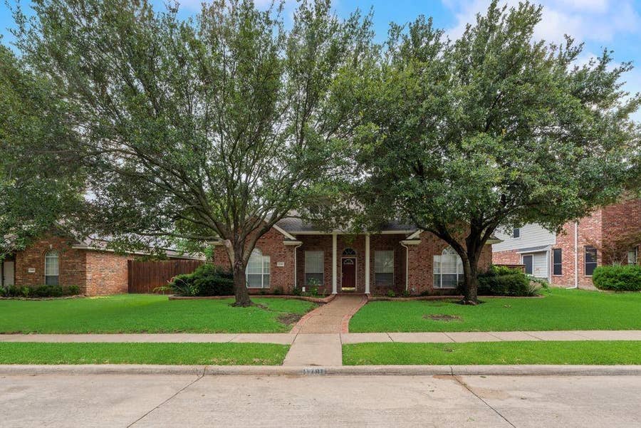 Property photo for 11781 Humberside Drive, Frisco, TX
