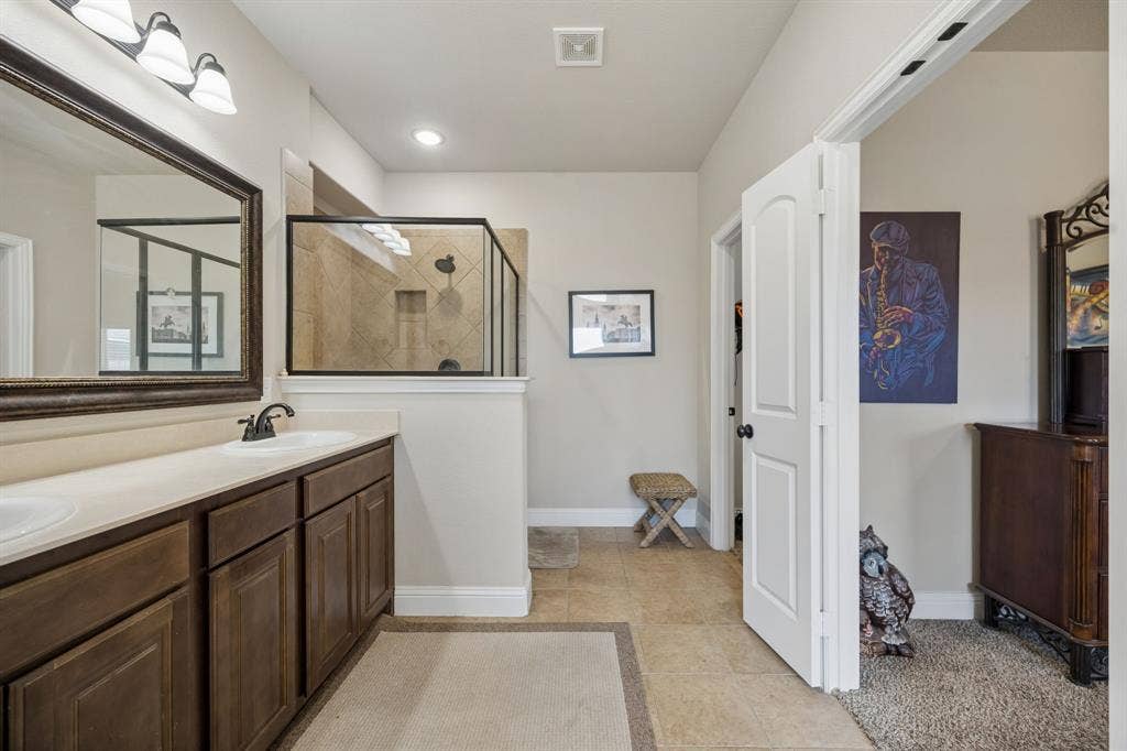 333 Pecos Drive, Crandall, TX 75114