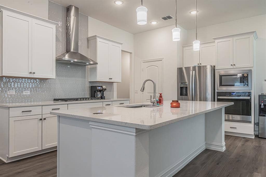 4313 Knight Street, Midlothian, TX 76065 4313 Knight Street, Midlothian, TX 76065