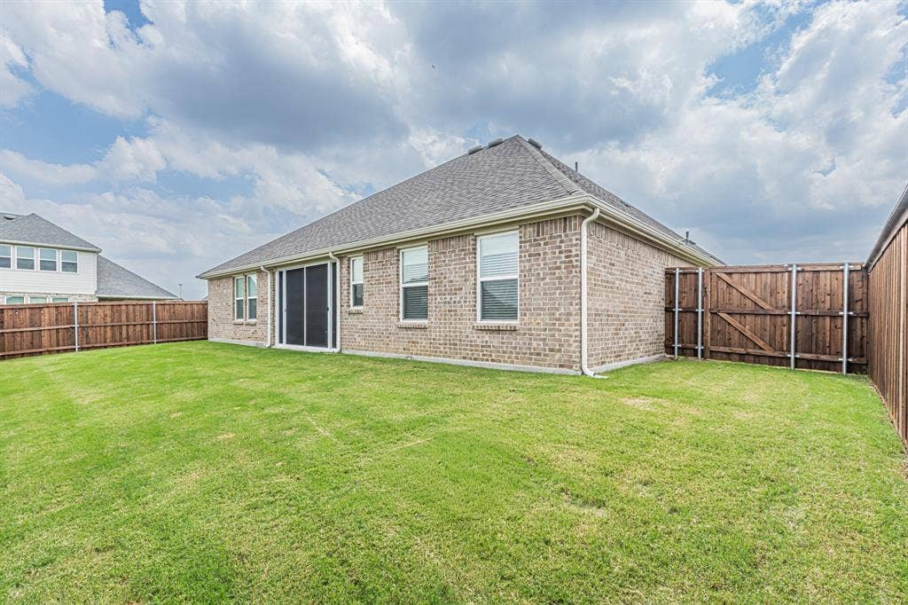 4313 Knight Street, Midlothian, TX 76065 4313 Knight Street, Midlothian, TX 76065