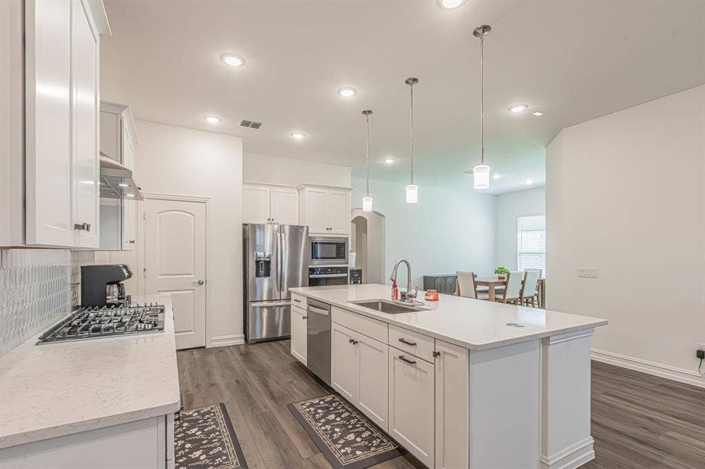 4313 Knight Street, Midlothian, TX 76065 4313 Knight Street, Midlothian, TX 76065