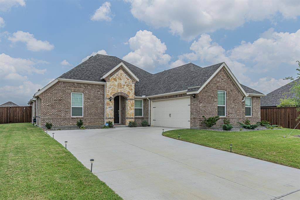 4313 Knight Street, Midlothian, TX 76065 4313 Knight Street, Midlothian, TX 76065