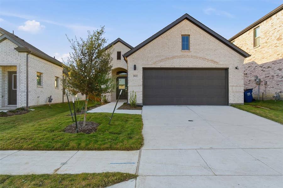 Property photo for 3912 Sandstone Drive, Princeton, TX