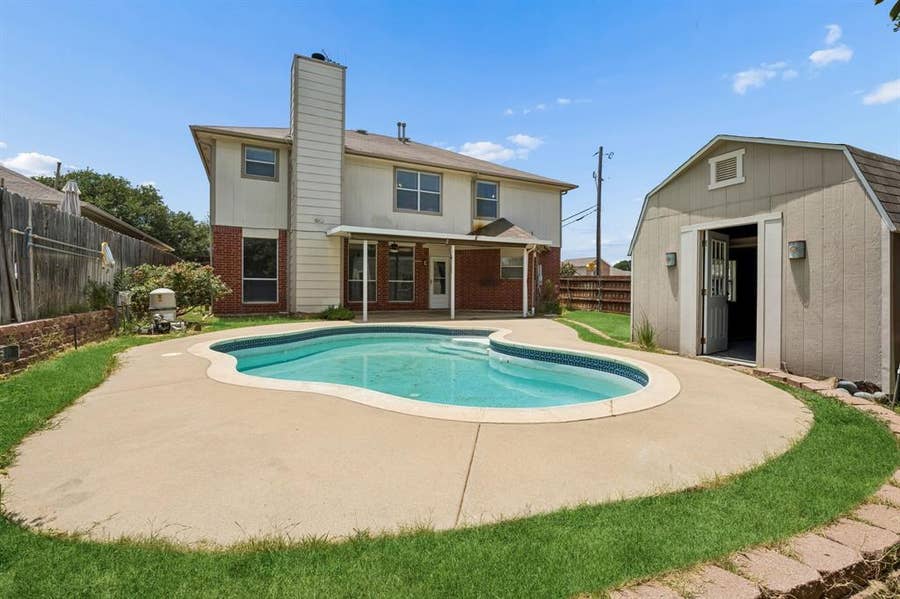Property photo for 4217 Bent Oaks Drive, Arlington, TX
