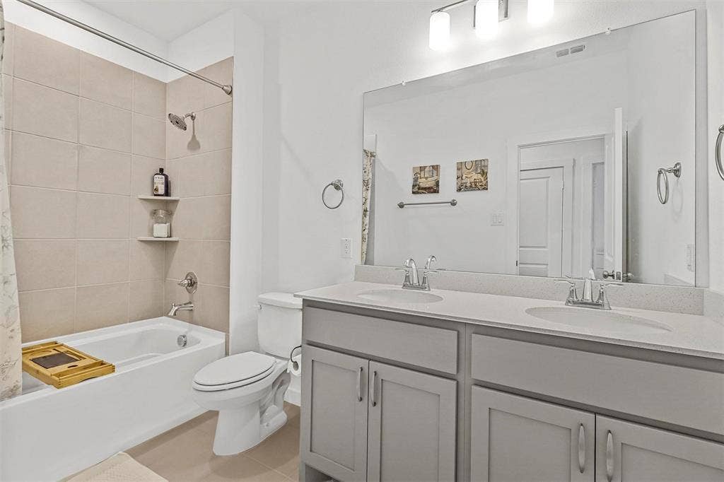 616 Collier Drive, Plano, TX 75075 Bathroom #2