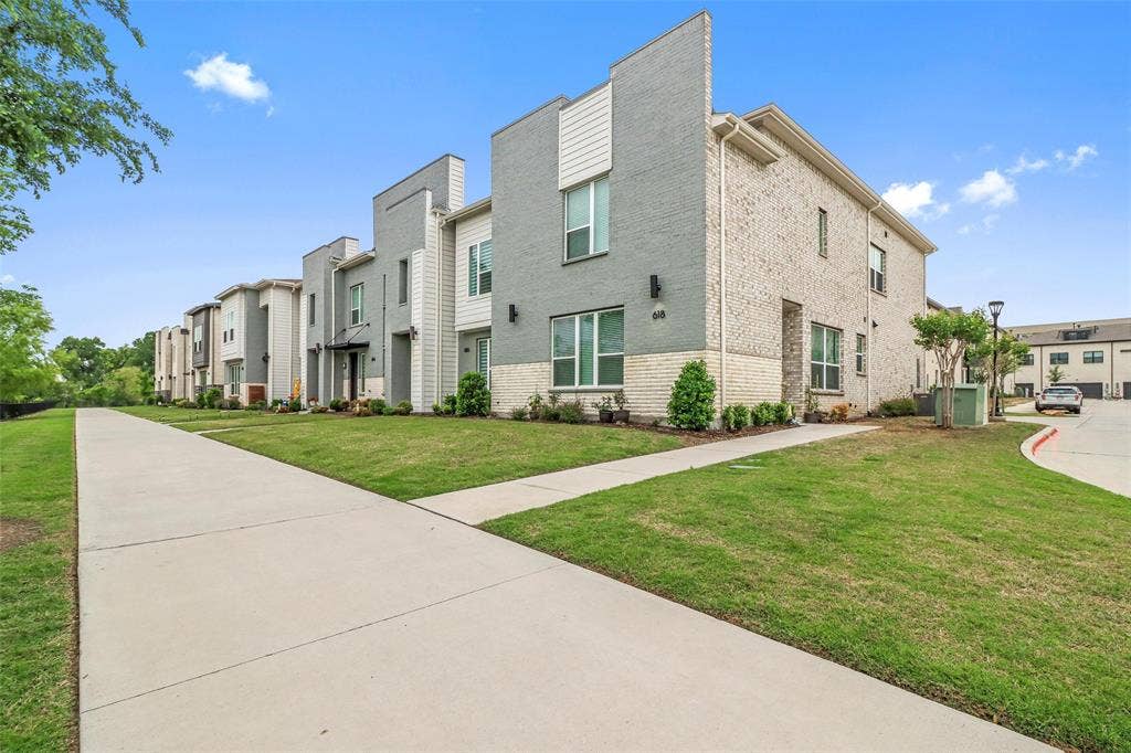 616 Collier Drive, Plano, TX 75075 616 Collier Drive, Plano, TX 75075