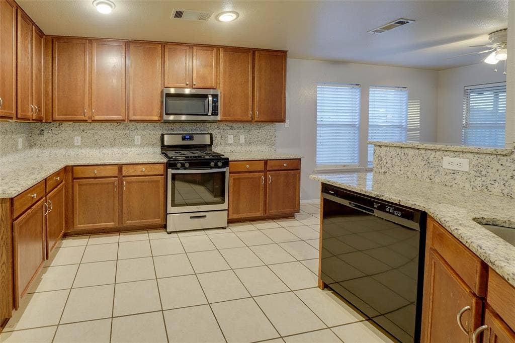 506 Hickory Lane, Fate, TX 75087 506 Hickory Lane, Fate, TX 75087