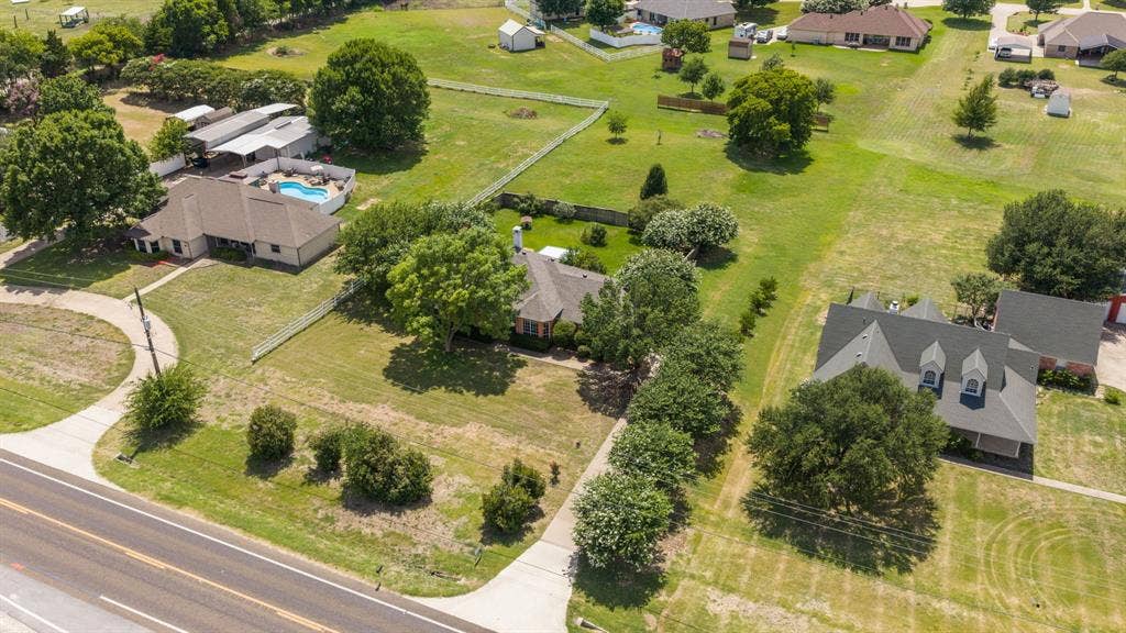 4016 Ovilla Road, Waxahachie, TX 75167 4016 Ovilla Road, Waxahachie, TX 75167