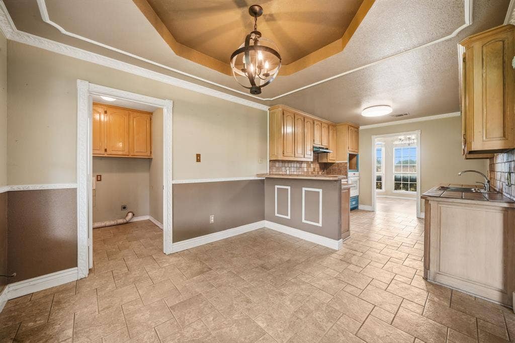 4016 Ovilla Road, Waxahachie, TX 75167 4016 Ovilla Road, Waxahachie, TX 75167