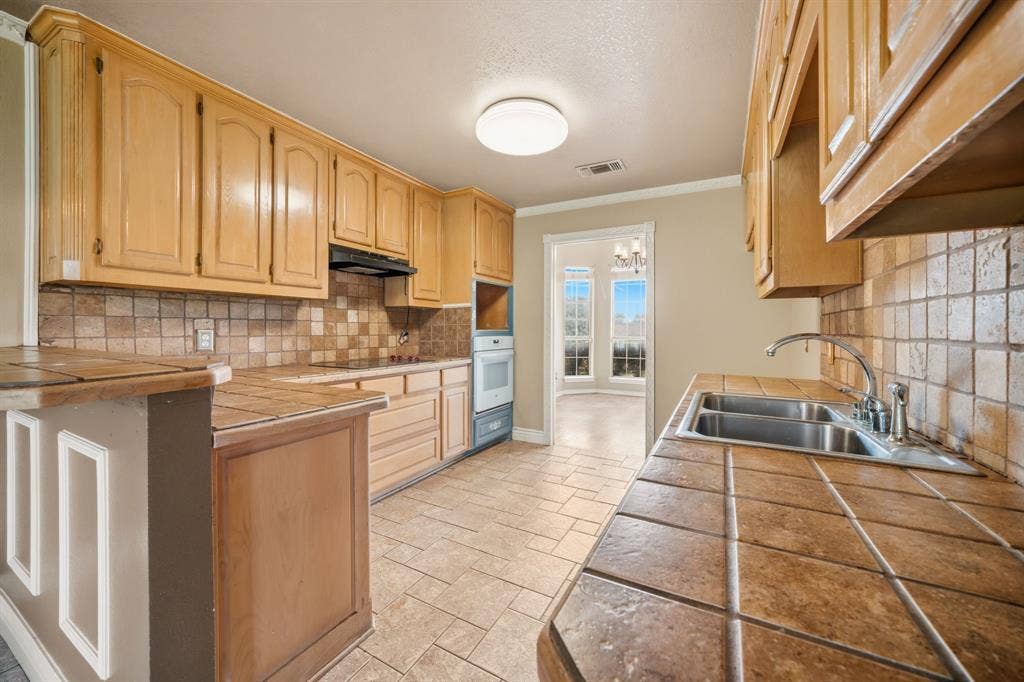 4016 Ovilla Road, Waxahachie, TX 75167 4016 Ovilla Road, Waxahachie, TX 75167