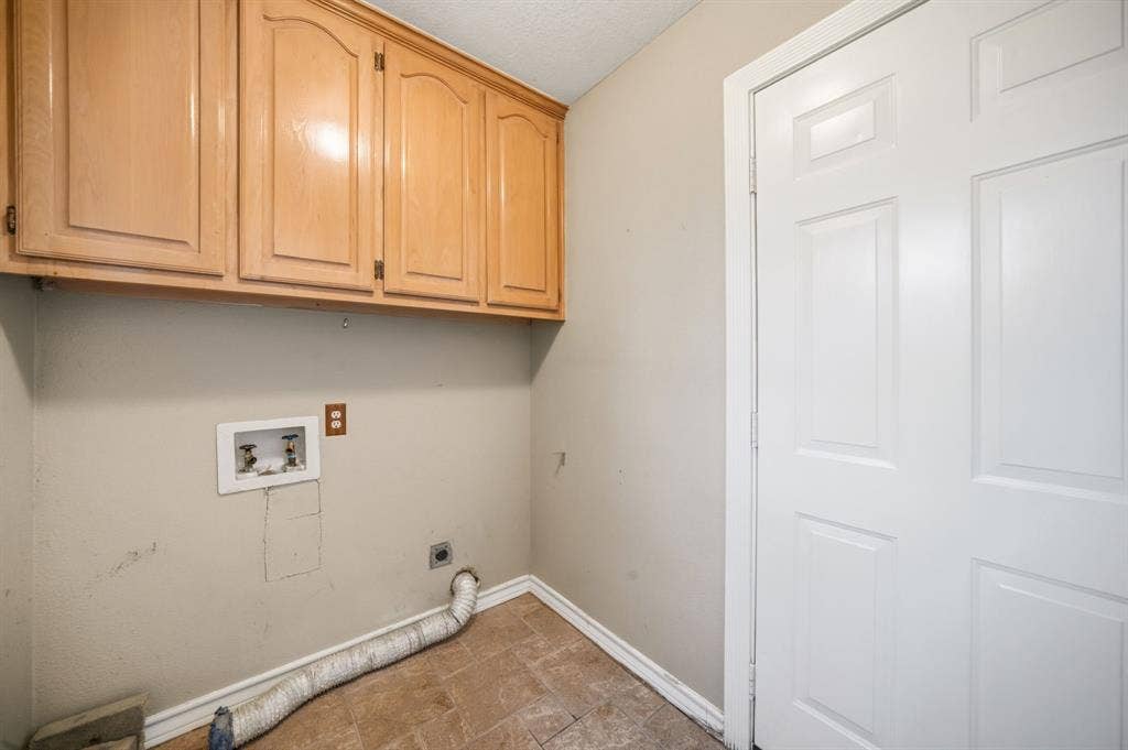 4016 Ovilla Road, Waxahachie, TX 75167 4016 Ovilla Road, Waxahachie, TX 75167