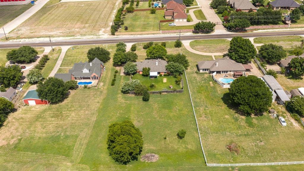 4016 Ovilla Road, Waxahachie, TX 75167 4016 Ovilla Road, Waxahachie, TX 75167