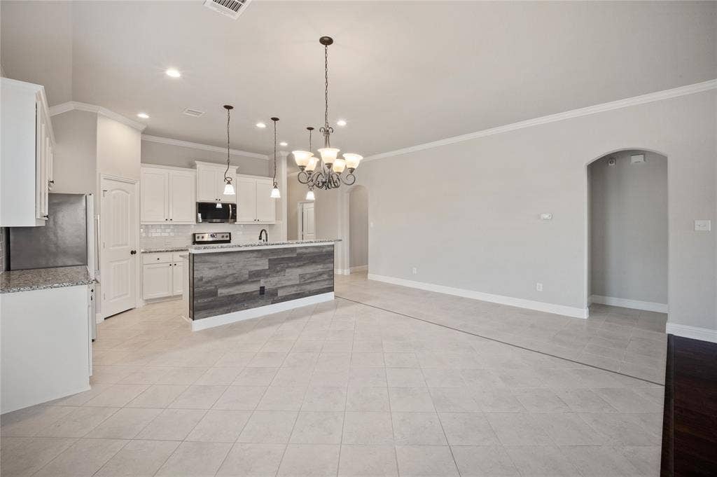 231 Carson Drive, Waxahachie, TX 75167 231 Carson Drive, Waxahachie, TX 75167
