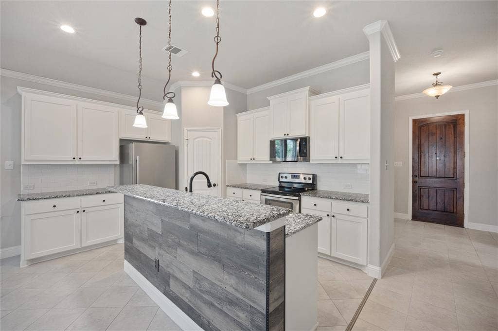 231 Carson Drive, Waxahachie, TX 75167 231 Carson Drive, Waxahachie, TX 75167