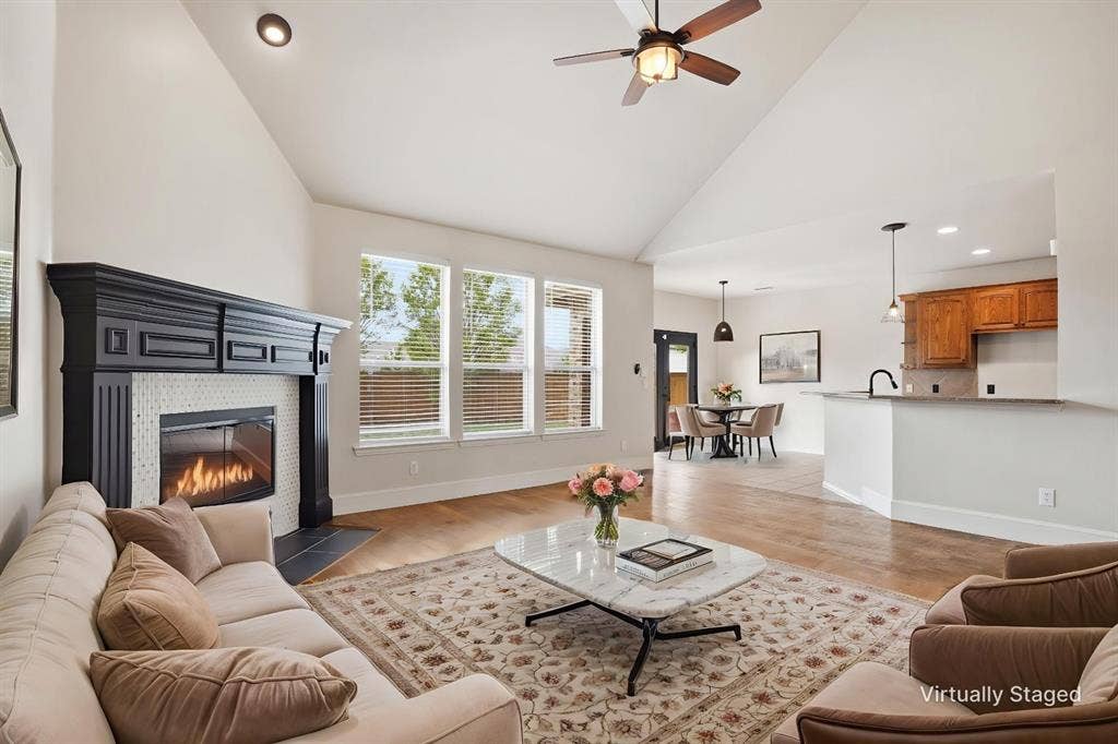 2013 Chessington Lane, McKinney, TX 75072 2013 Chessington Lane, McKinney, TX 75072