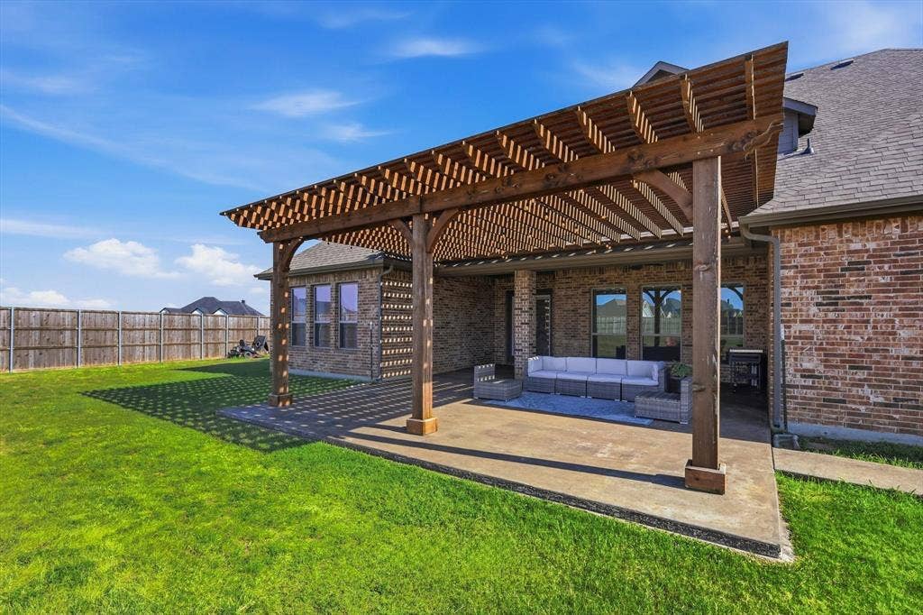 1231 Poppie Lane, Midlothian, TX 76065 1231 Poppie Lane, Midlothian, TX 76065
