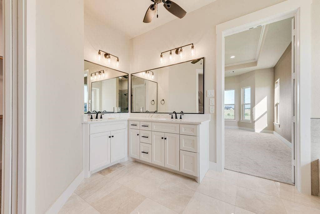 6421 Dalyn Drive, Midlothian, TX 76065 6421 Dalyn Drive, Midlothian, TX 76065