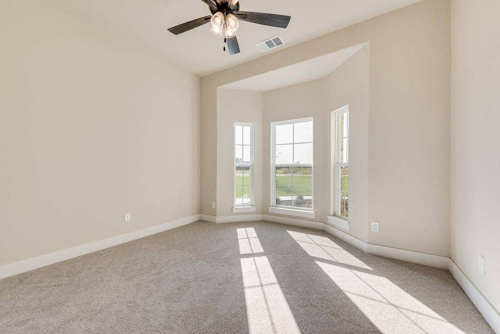 6421 Dalyn Drive, Midlothian, TX 76065 6421 Dalyn Drive, Midlothian, TX 76065