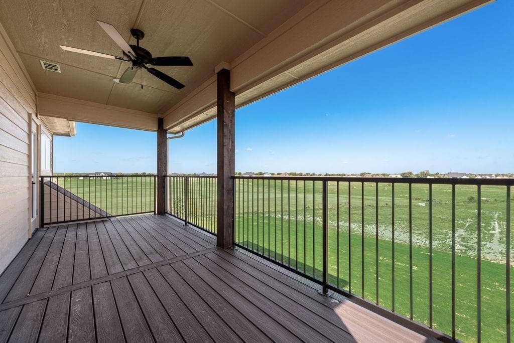 6421 Dalyn Drive, Midlothian, TX 76065 6421 Dalyn Drive, Midlothian, TX 76065