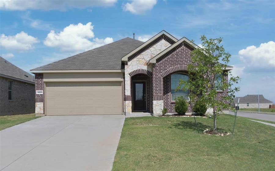 Property photo for 14800 Devils Claw Trail, Fort Worth, TX