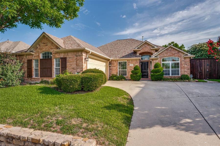 Property photo for 2830 Rosewood Boulevard, McKinney, TX