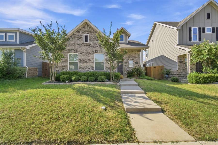 Property photo for 1994 Obsidian Trail, Forney, TX