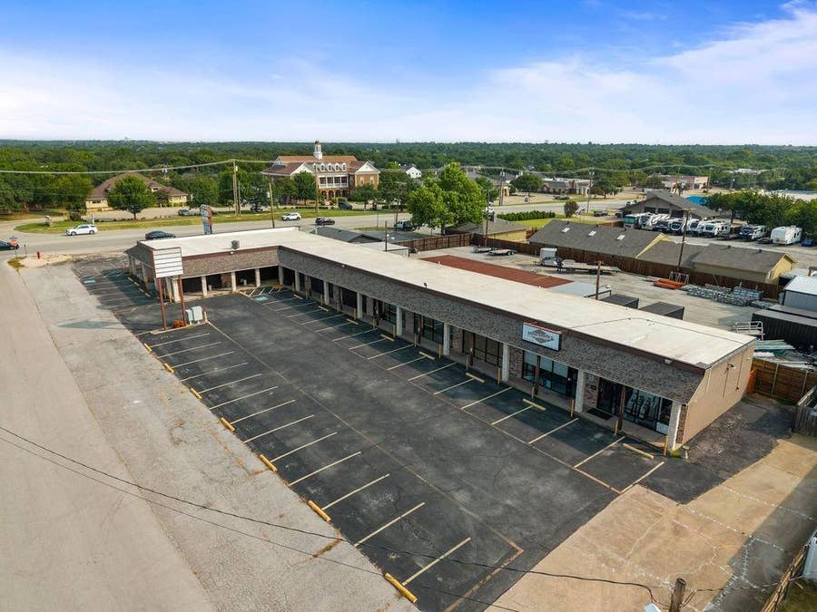 Property photo for 4121 Colleyville Boulevard, Colleyville, TX