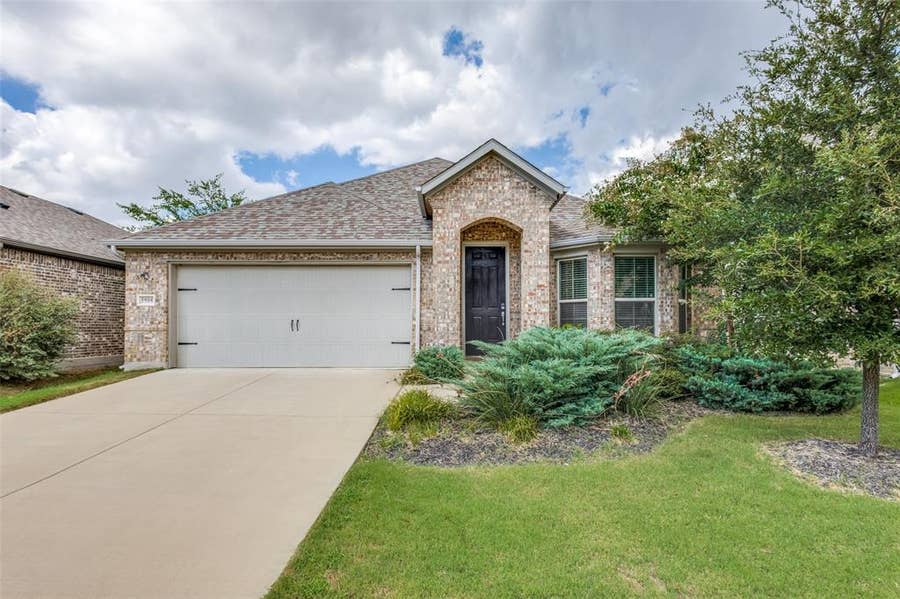 Property photo for 5908 Aster Drive, McKinney, TX