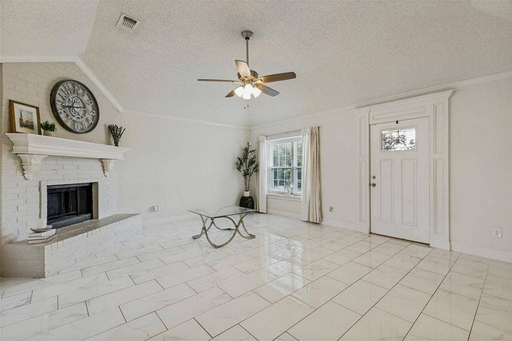 5957 Sundown Drive, Watauga, TX 76148 5957 Sundown Drive, Watauga, TX 76148