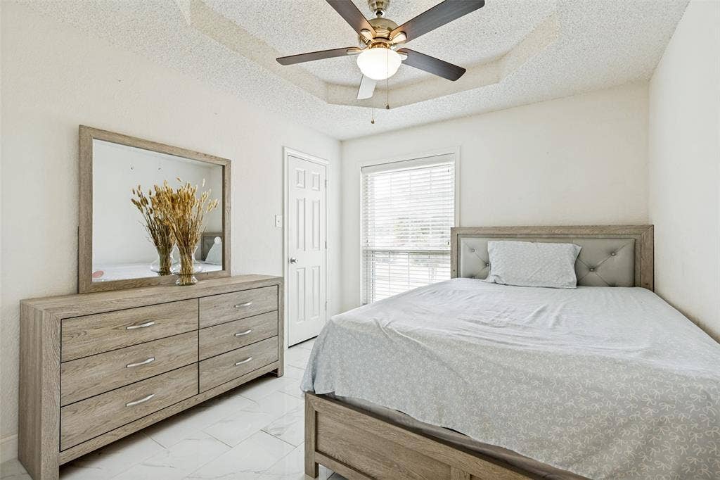 5957 Sundown Drive, Watauga, TX 76148 5957 Sundown Drive, Watauga, TX 76148