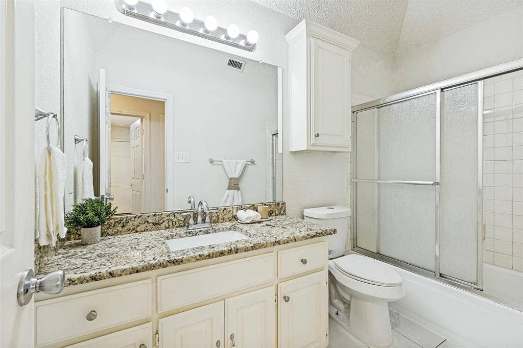 5957 Sundown Drive, Watauga, TX 76148 5957 Sundown Drive, Watauga, TX 76148
