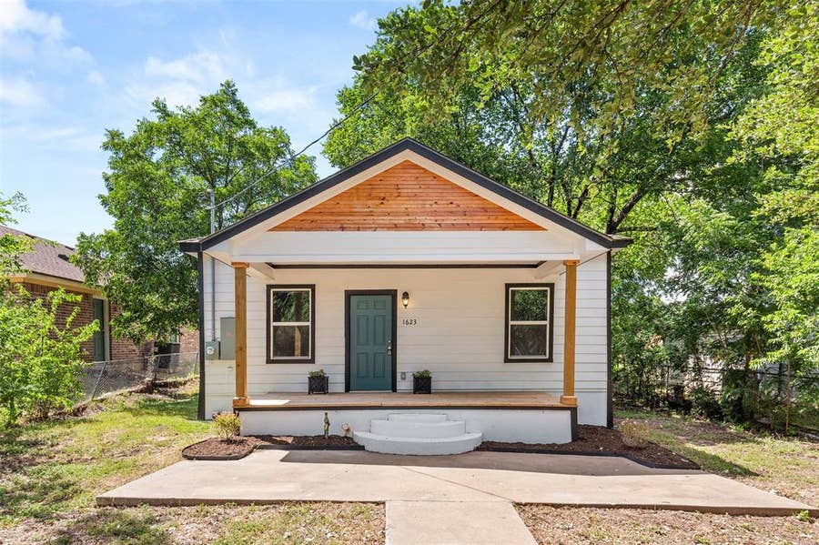 Property photo for 1623 Burnett Avenue, Waco, TX