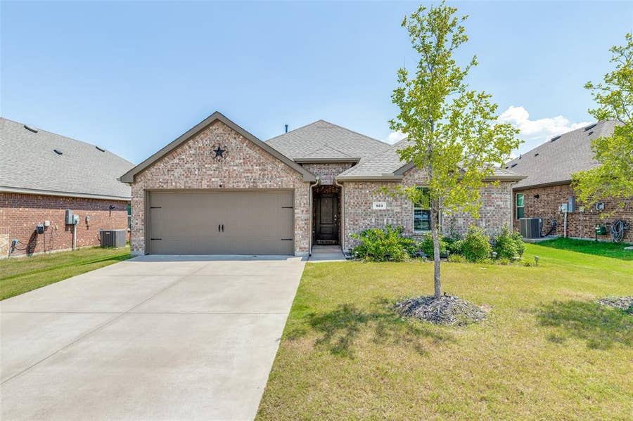 Property photo for 523 Summit Pass Lane, Princeton, TX