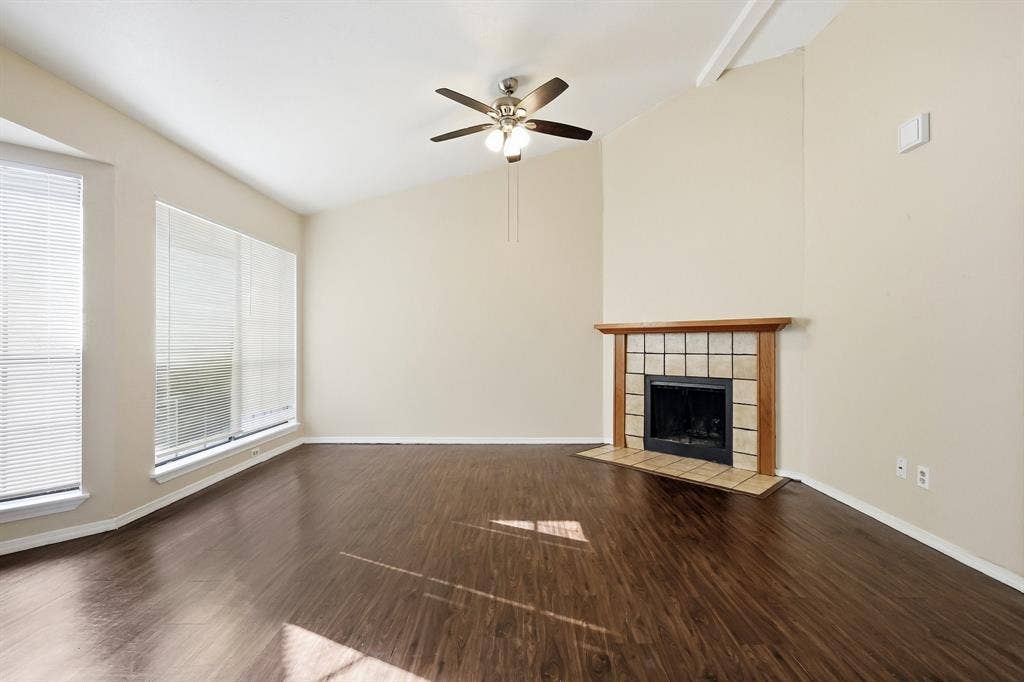 3048 Navarro Lane, Grand Prairie, TX 75052