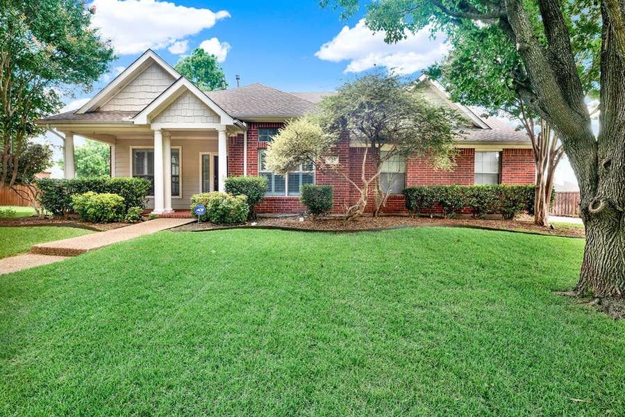 Property photo for 630 Candlewood Trail, Murphy, TX