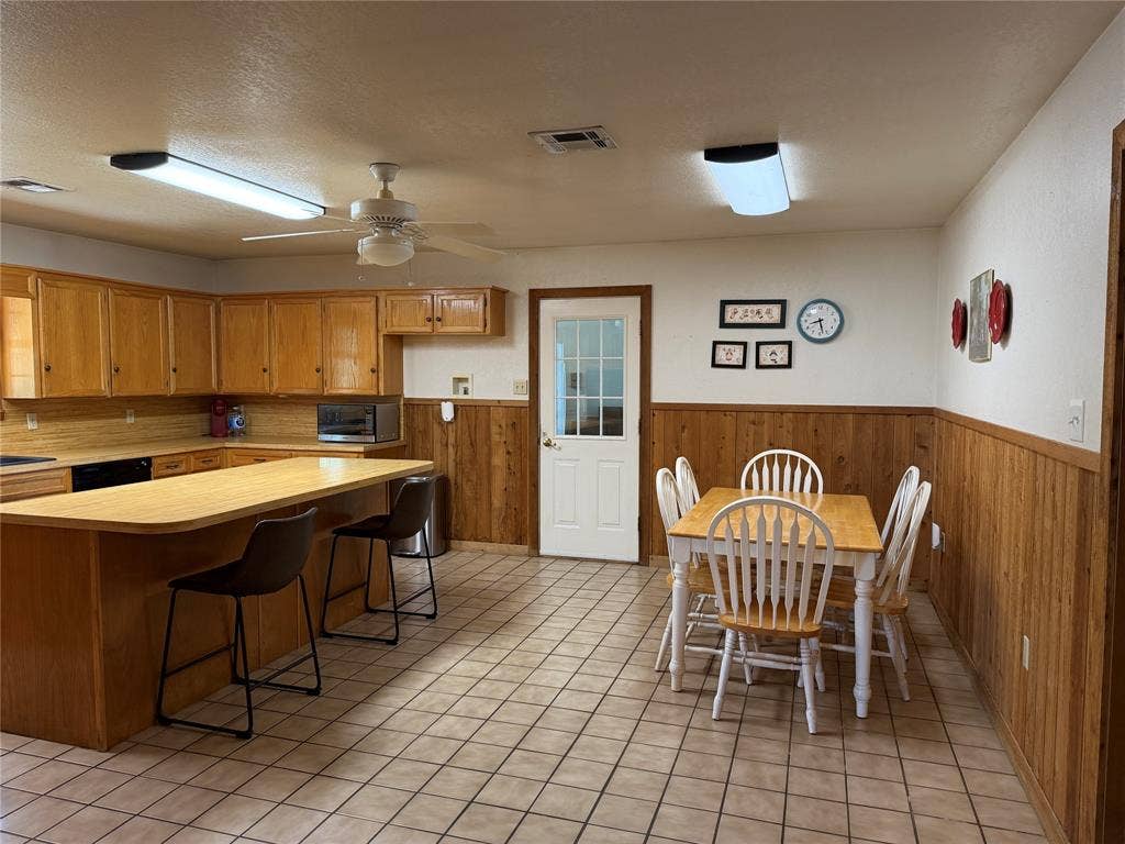 10047 E State Highway 36, Jonesboro, TX 76538 10047 E State Highway 36, Jonesboro, TX 76538