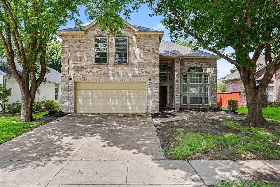 Property photo for 6705 Ashglen Place, Plano, TX