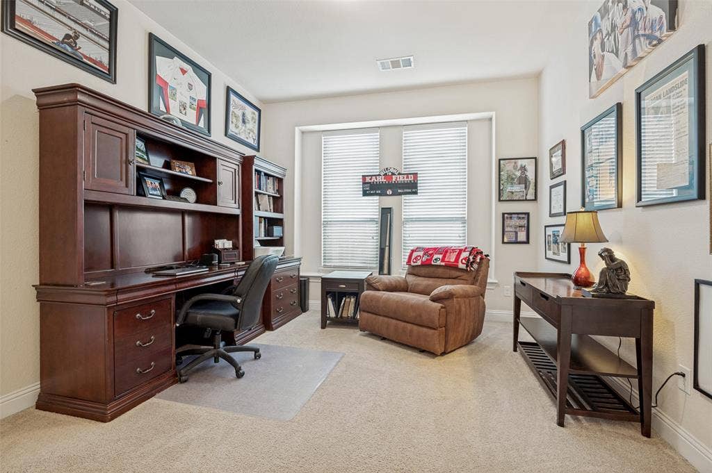 2810 Green Circle Drive, Mansfield, TX 76063 2810 Green Circle Drive, Mansfield, TX 76063